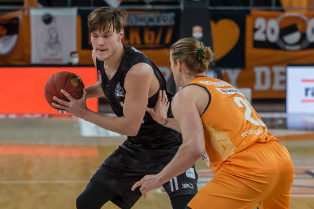 35岁被认 35岁被认