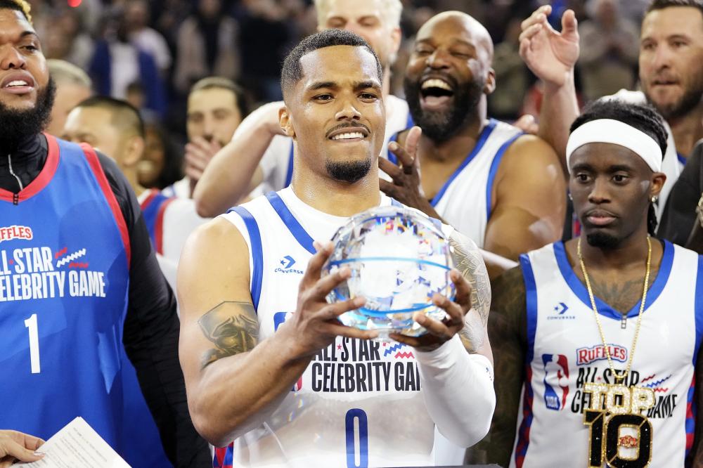 让他在中场 让他在中场