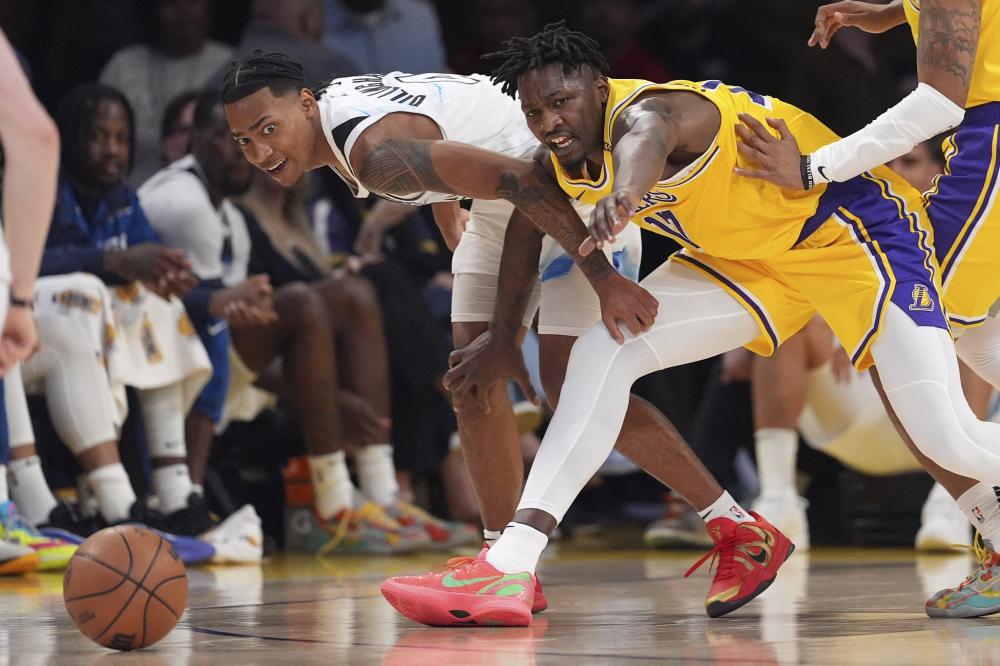 特伦特神鬼一线间！下半场8三分险成救世主 决胜18.2秒致命两失误